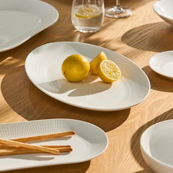 Maxwell & Williams Serving Platter Maxwell & Williams White Basics Diamonds Oval Platter 36x25cm DV0246