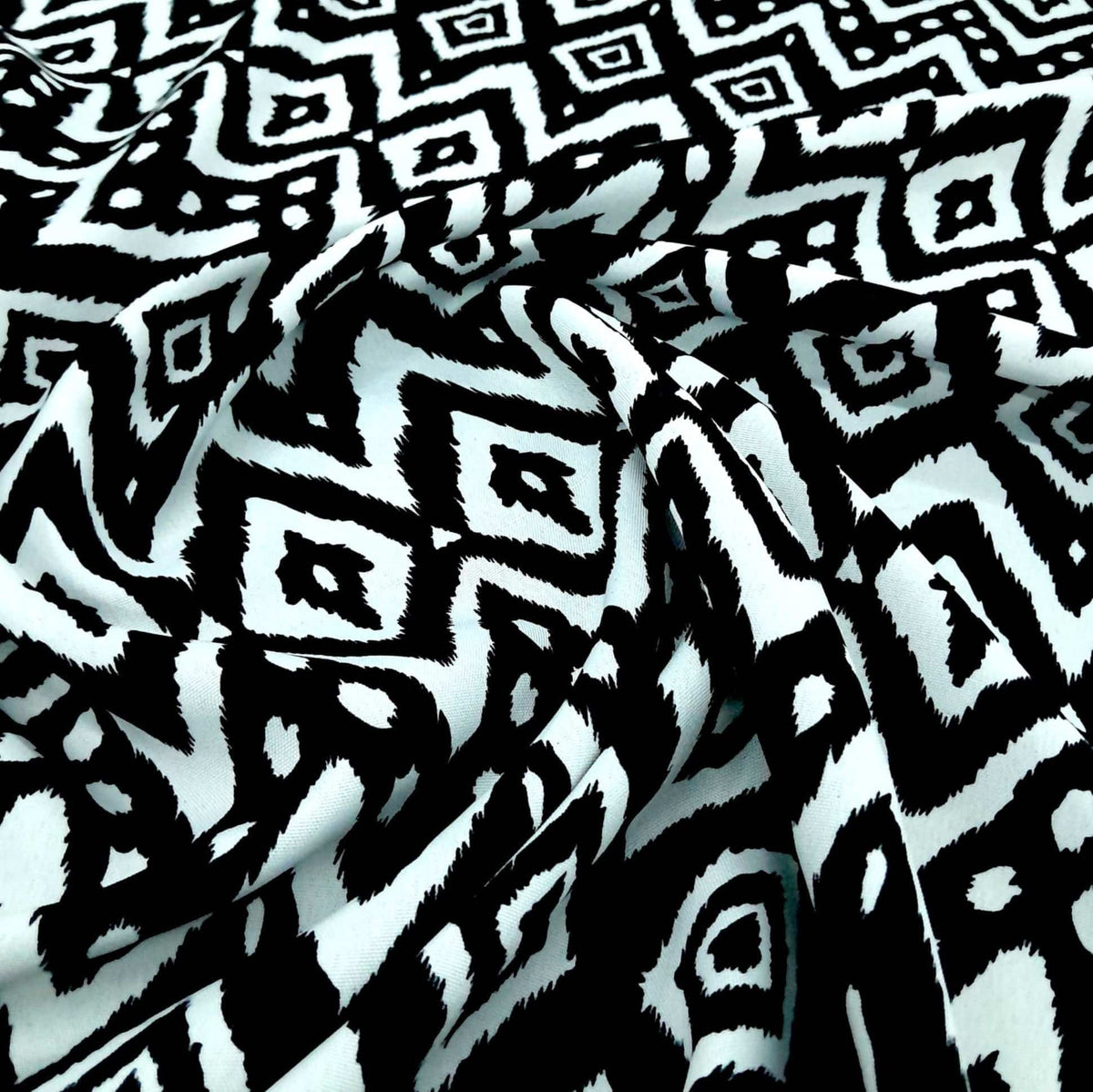 Mazztex Aadil Mini Matt Fabric Printed Mini Matt MaXhosa Diamonds 140 cm