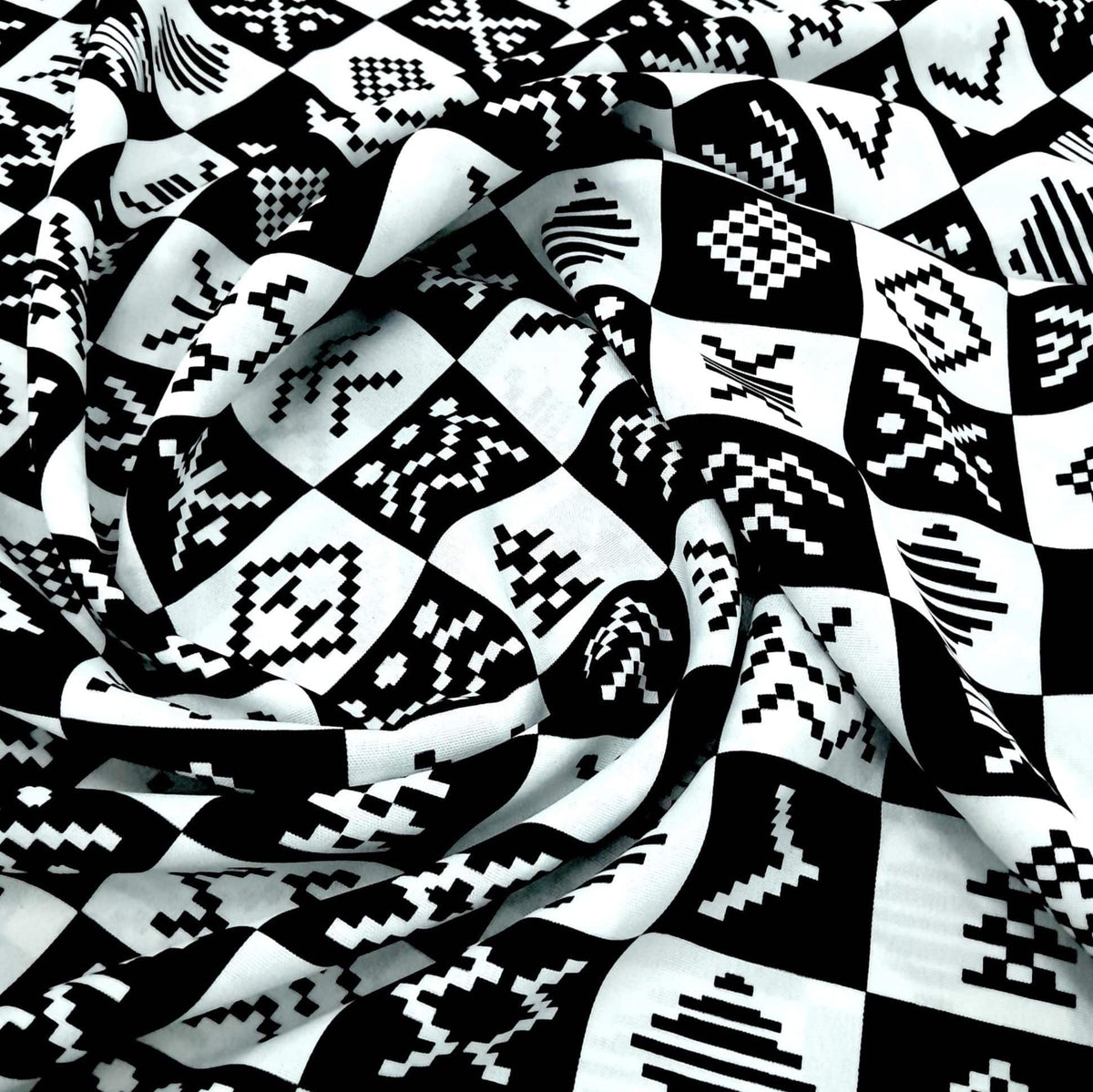 Mazztex Aadil Mini Matt Fabric Printed Mini Matt MaXhosa Math White/Black 140 cm