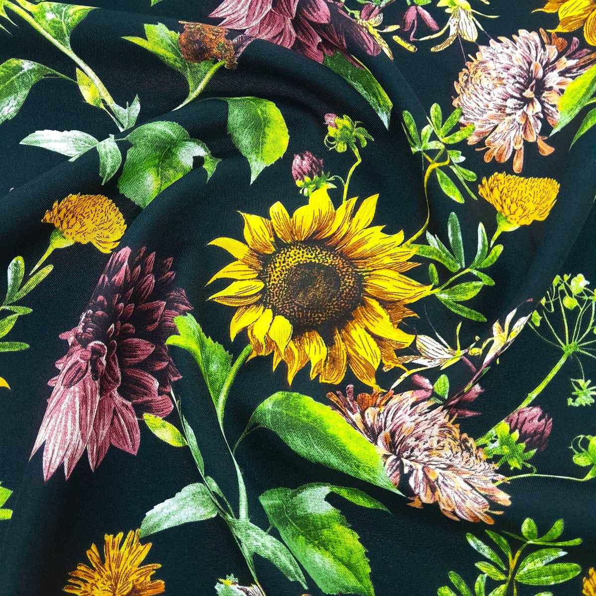 Mazztex Aadil Mini Matt Fabric Printed Mini Matt Sunflower 140 cm