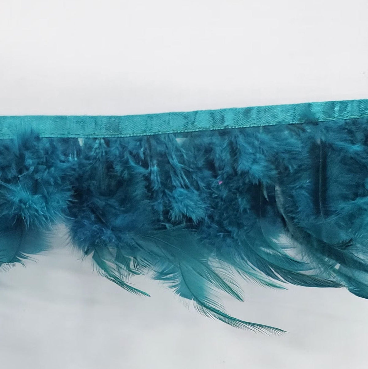 MHC World Feather Trimming Light Weight (7683985309785)