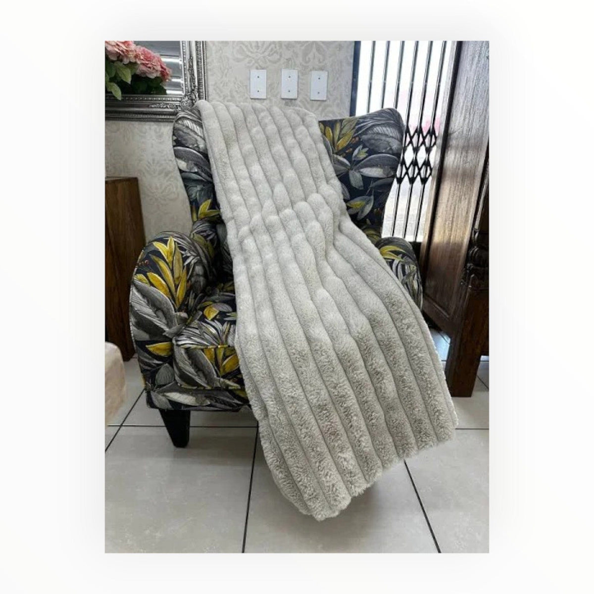 MHC World Fur Throw Fur / Velvet Throw Collection 200 cm x 140 cm (7916569231449)