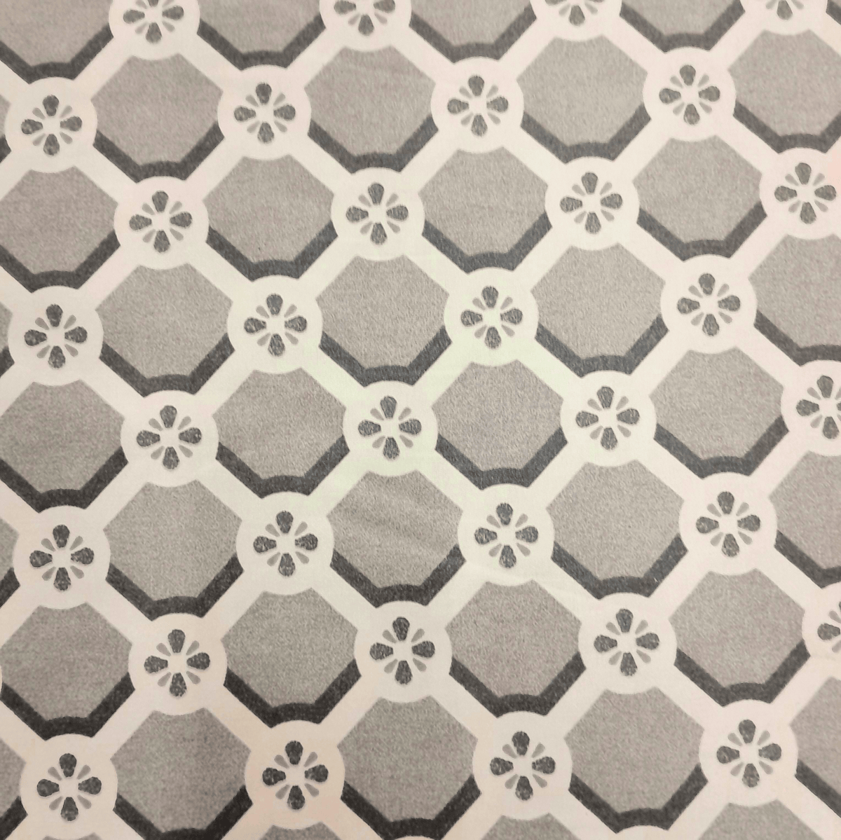 MSR Cotton Fabric Light Grey Printed Cotton Fabric Trellis 150 cm