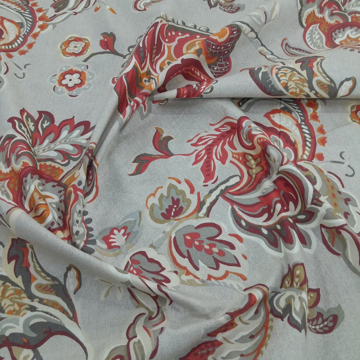 MSR Printed Cotton Fabric Printed Cotton Fabric Jacobean Floral Light Grey 140 cm