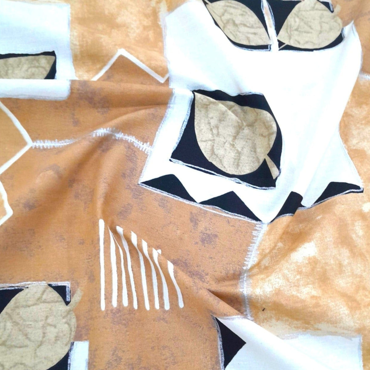 MSR Tabling Fabric Linen Leaf  Natural Polycotton Tabling Fabric 2041 235cm