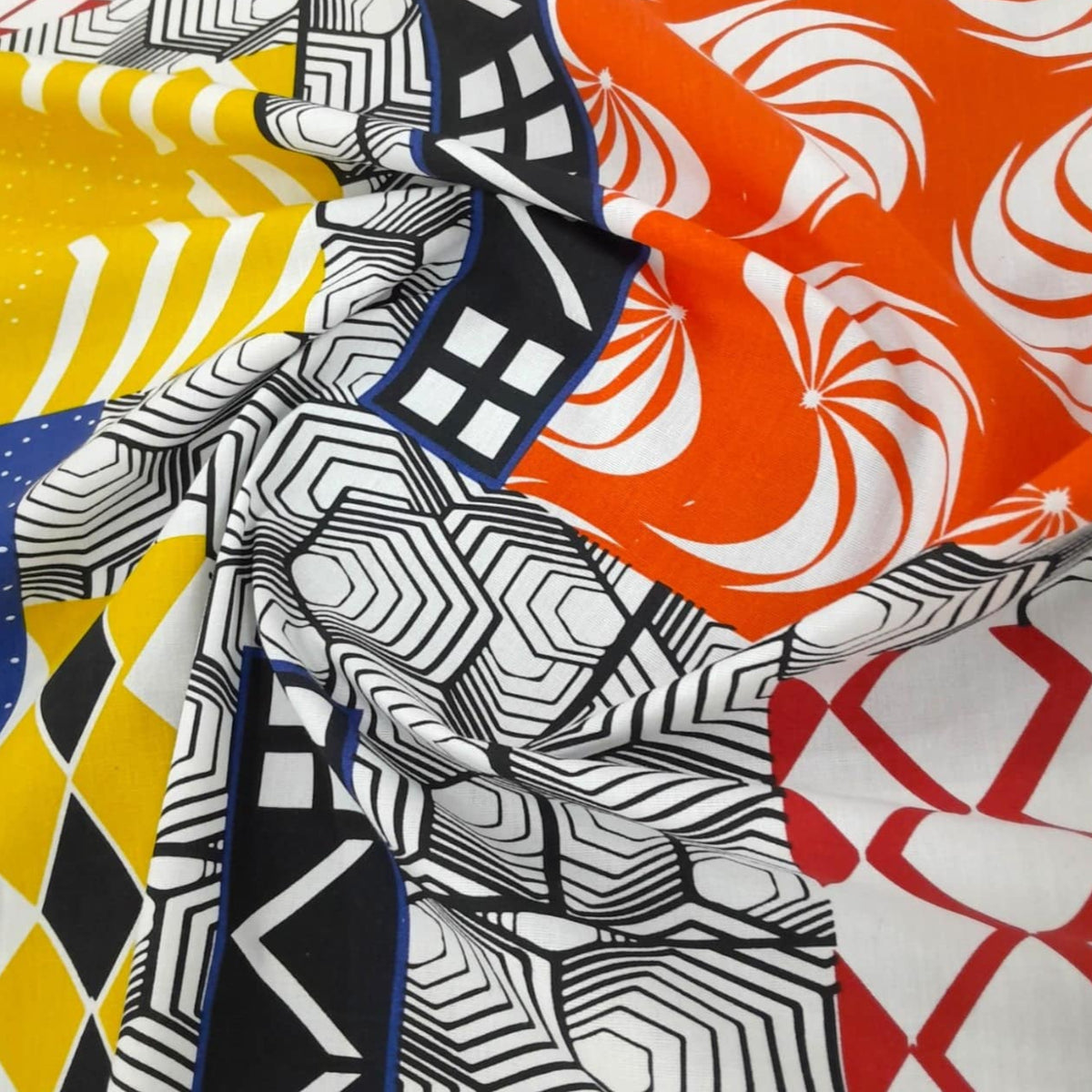 MSR Tabling Fabric Swirl Ndebele Polycotton Tabling Fabric 2041 235cm