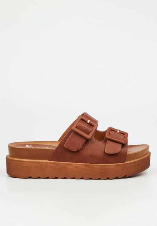Butterfly Feet Patos 3 Two Strap Slide - Tan (8007049117785)