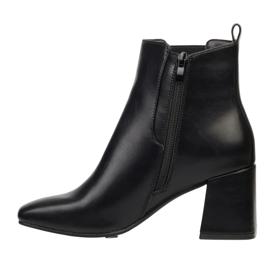 Butterfly Ladies Block Heel Shardae 1 In Black