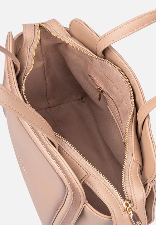 JO Borkett Kai Top Handlebag Tan JBH116102