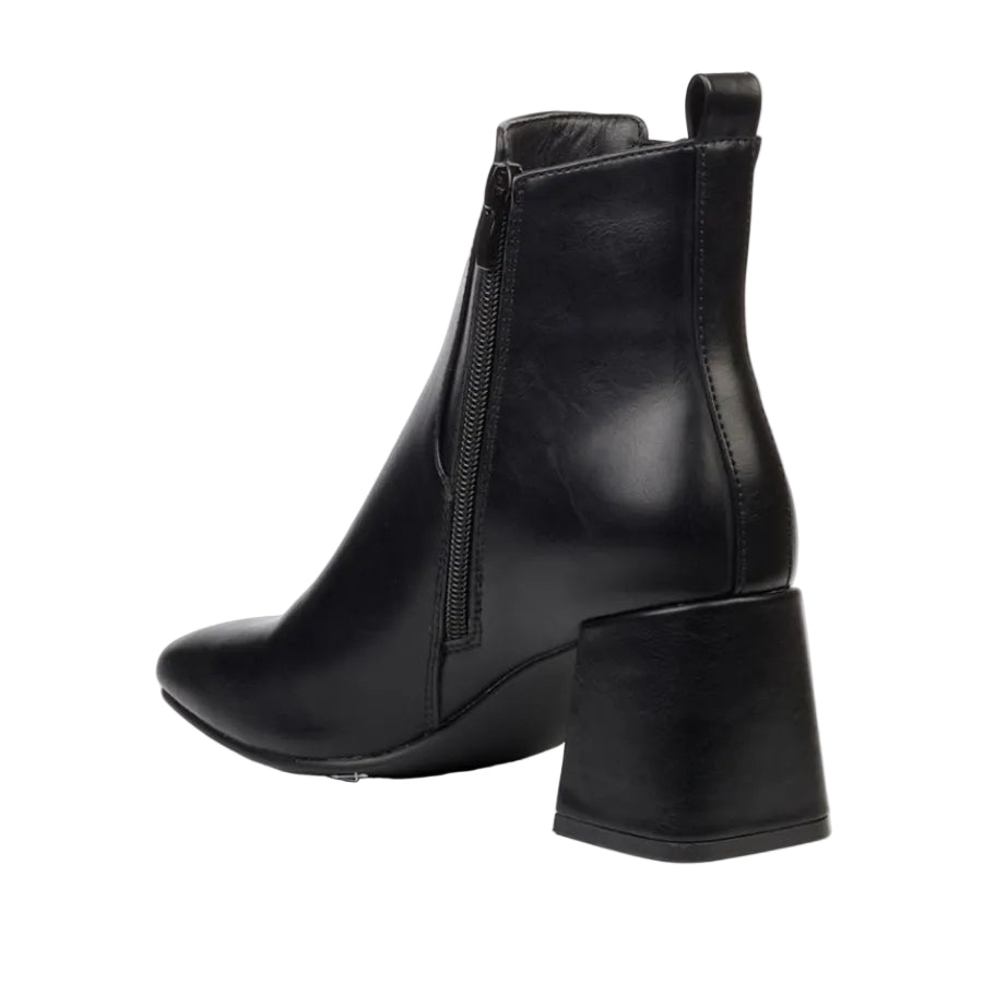Butterfly Ladies Block Heel Shardae 1 In Black