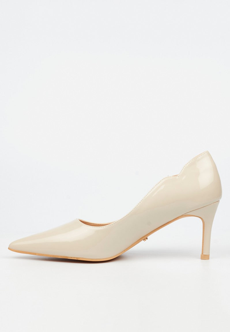 Miss Black Ladies Nola 5 Scallow Low Heel-Natural/Bone