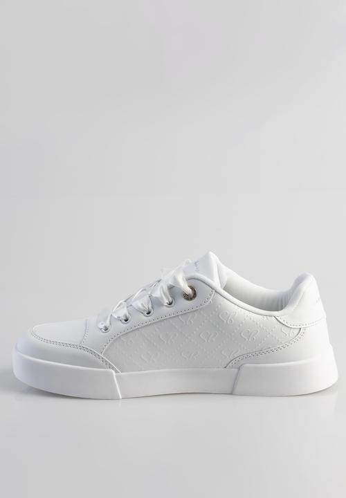 Sissy Boy Embossed Sneaker With Sb Hardware Plate on Side - White (8025715114073)