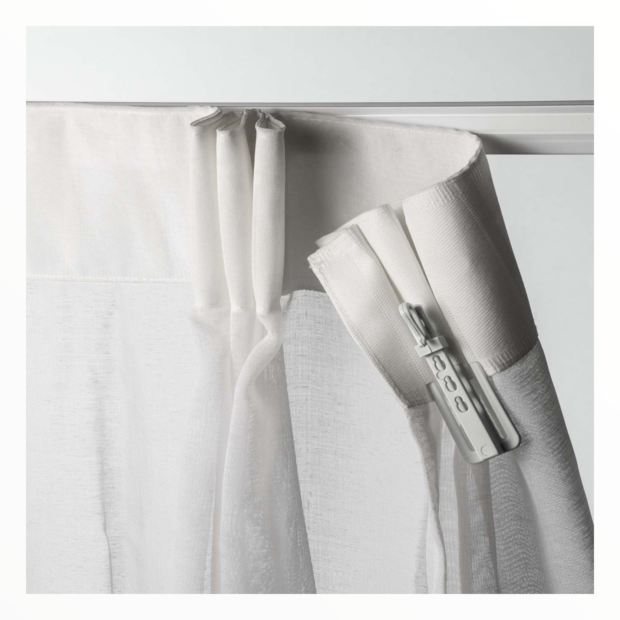 Papini 10 Pack Plastic Adjustable Hooks F017