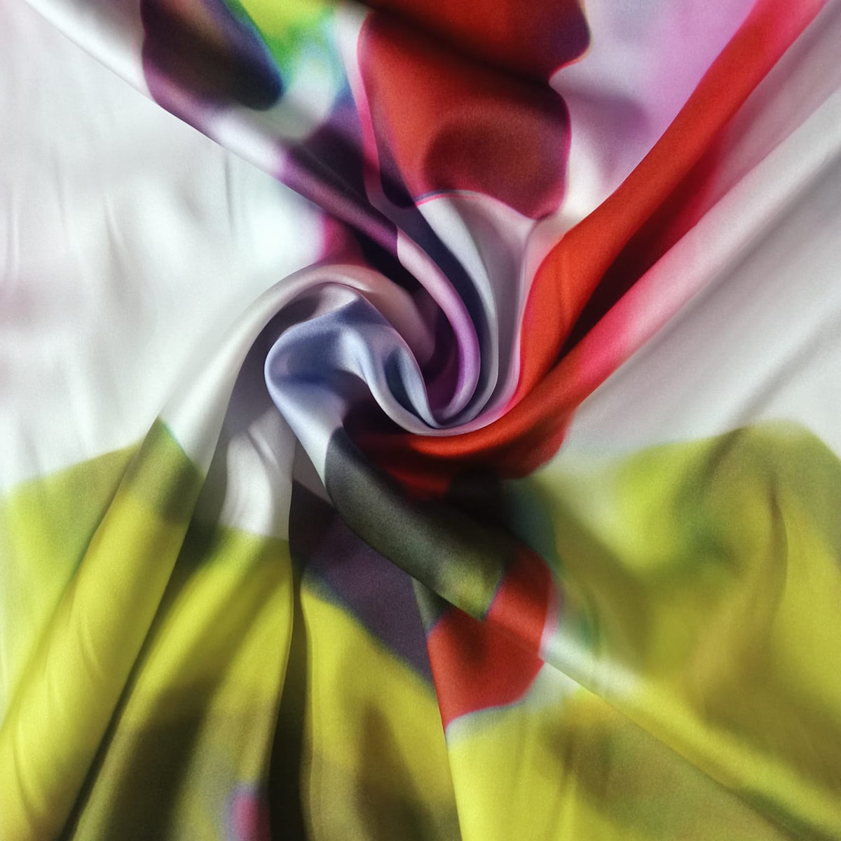 PRINTED ARMANI SATIN Dress Fabrics Red Printed Armani Satin Fabric 150 cm (7772318040153)