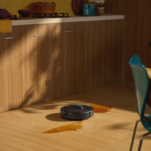 Roborock Q7 TF+ Auto-Empty Smart Robot Vacuum Black.