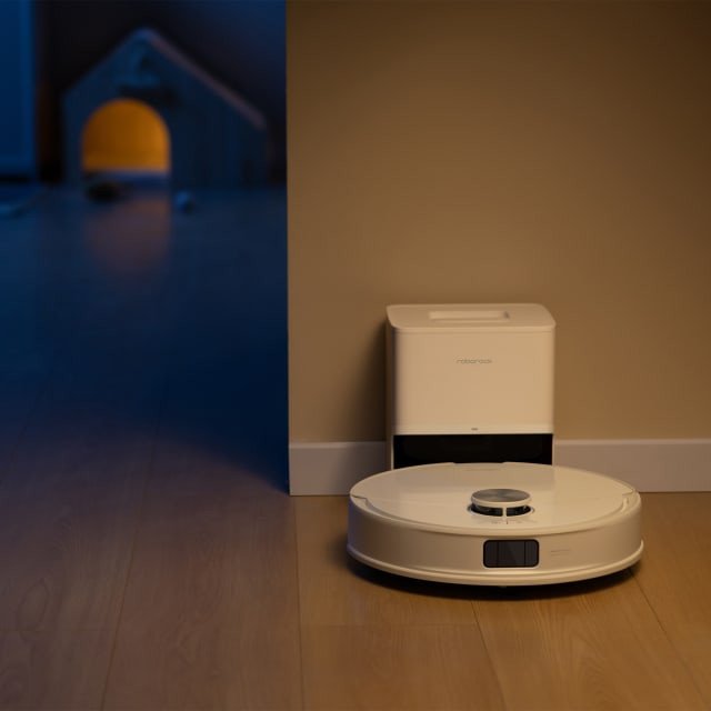 Roborock Q7 TF+ Auto-Empty Smart Robot Vacuum White.