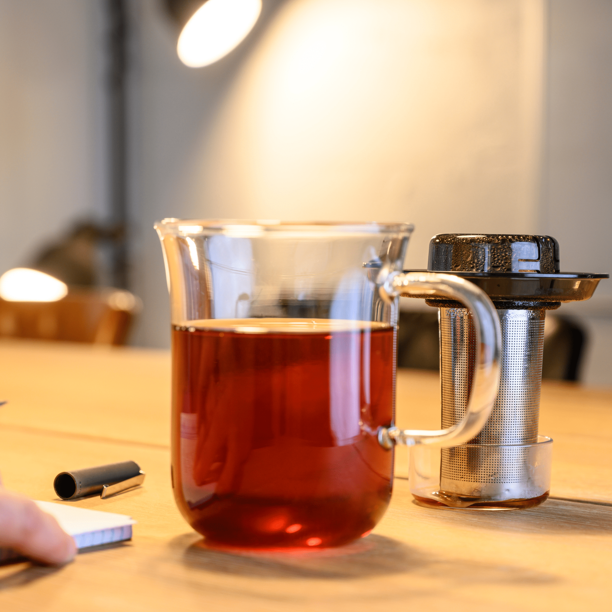 QDO Double-wall glass QDO Me Tea Cup Black with infuser 5676509TB (7287347511385)