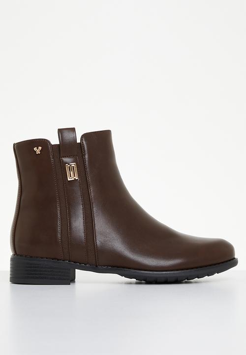 Butterfly Feet Huda 10 ankle boot - Chocolate.