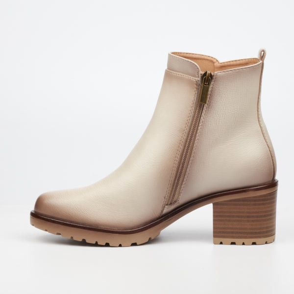 Butterfly Ladies Ankle Boots Noxer 7 In Bone.