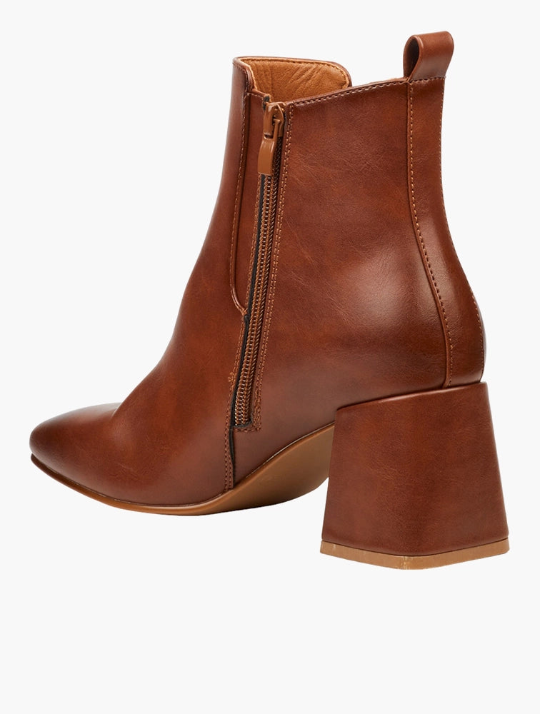 Butterfly Feet Shardea 1 Ankle Boot- Tan.
