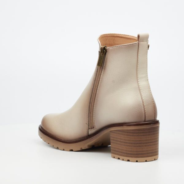 Butterfly Ladies Ankle Boots Noxer 7 In Bone.
