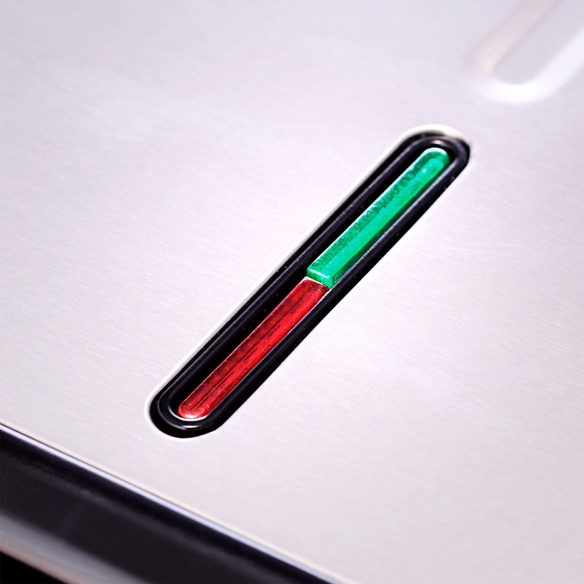 Russell Hobbs Sandwich Press Russell Hobbs 4 Slice Sandwich Maker RHSM04 (7439886549081)