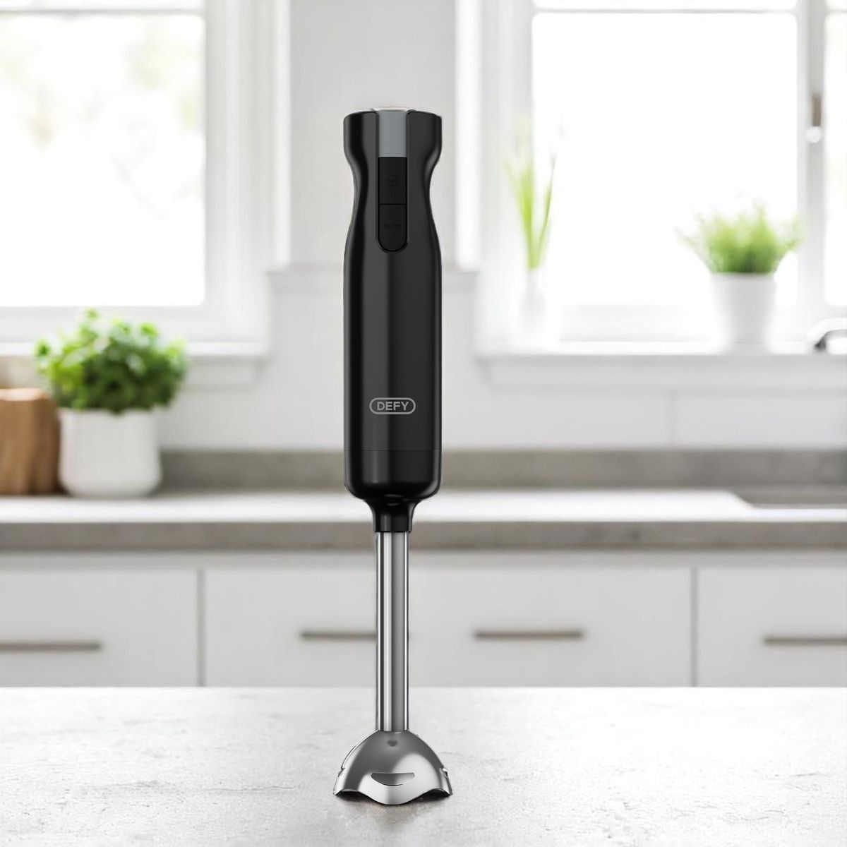 Defy Glow Hand Blender Black HB3261G.