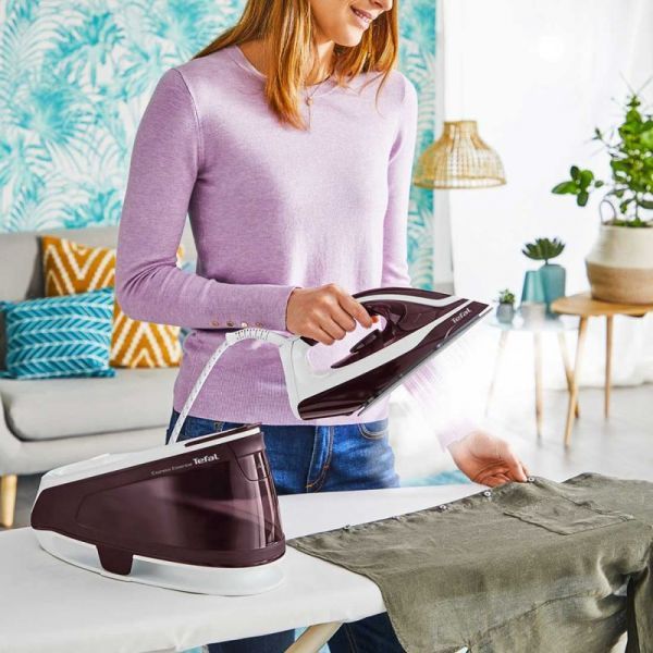 Tefal Express Essential Steam Generator Iron SV6120e0