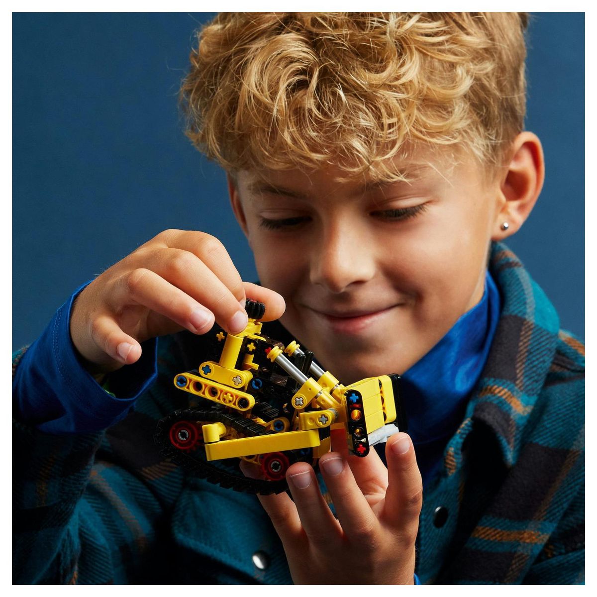 LEGO® Technic™ Heavy-Duty Bulldozer Building Toy Cars 195 Pieces 42163