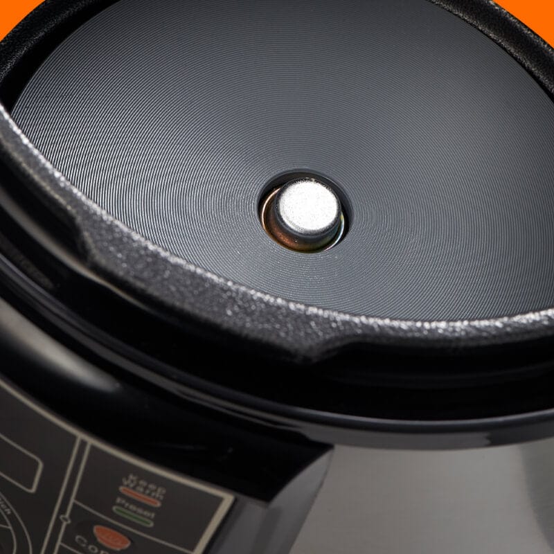 Salton DEEP FRYER Salton 1000W Electric Pressure Cooker 6L - SEPC02 (7491645472857)