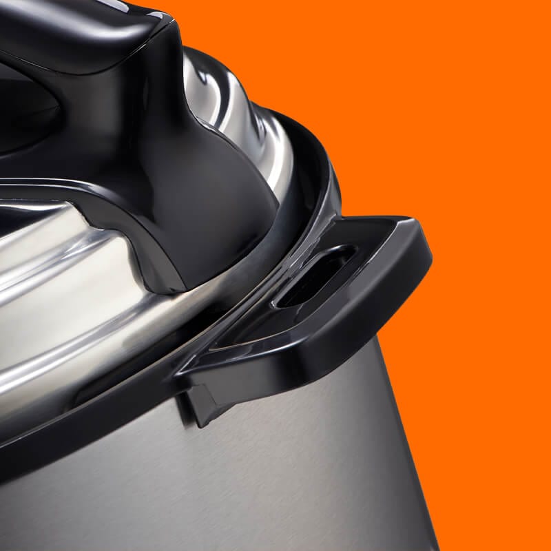 Salton DEEP FRYER Salton 1000W Electric Pressure Cooker 6L - SEPC02 (7491645472857)