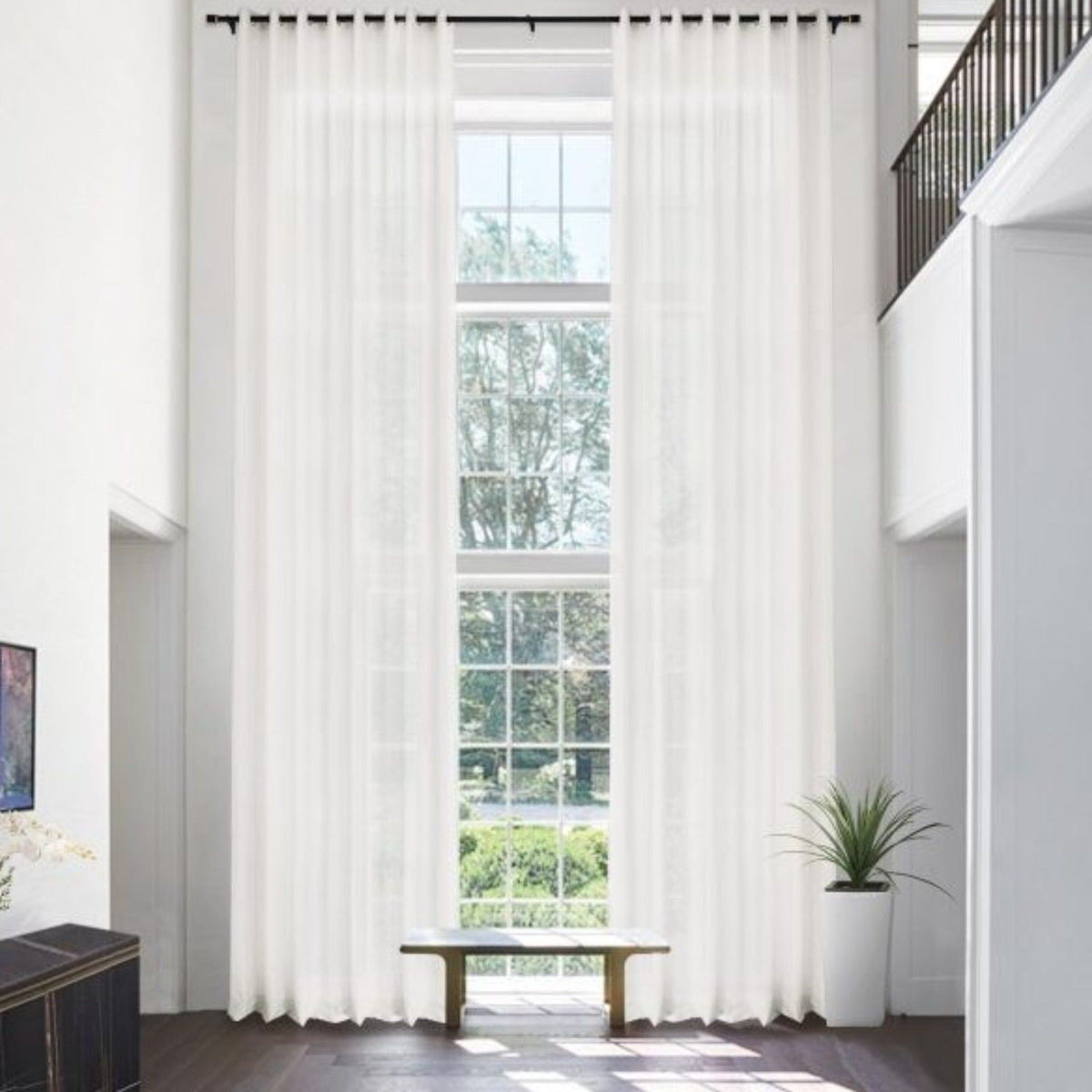Fabric Shernice Voile 280 cm.