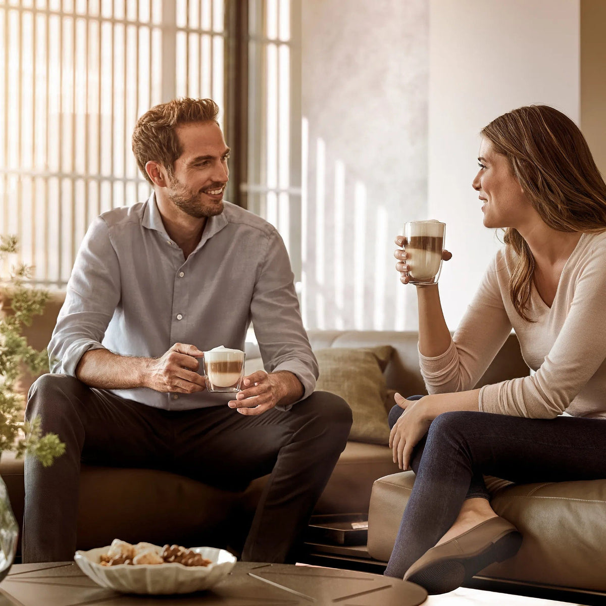 SIEMENS COFFEE MACHINE Siemens Fully Automatic Coffee Machine EQ.9 S300 Black (4707888824409)