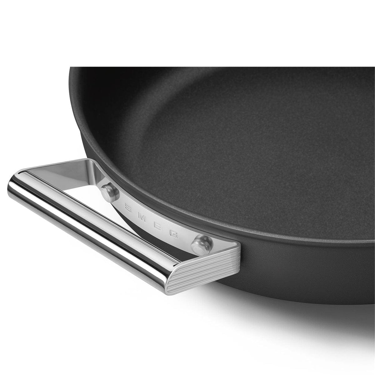 SMEG FRYING PAN Smeg 28cm Deep Pan With Lid Black CKFD2811BLM (2061569949785)