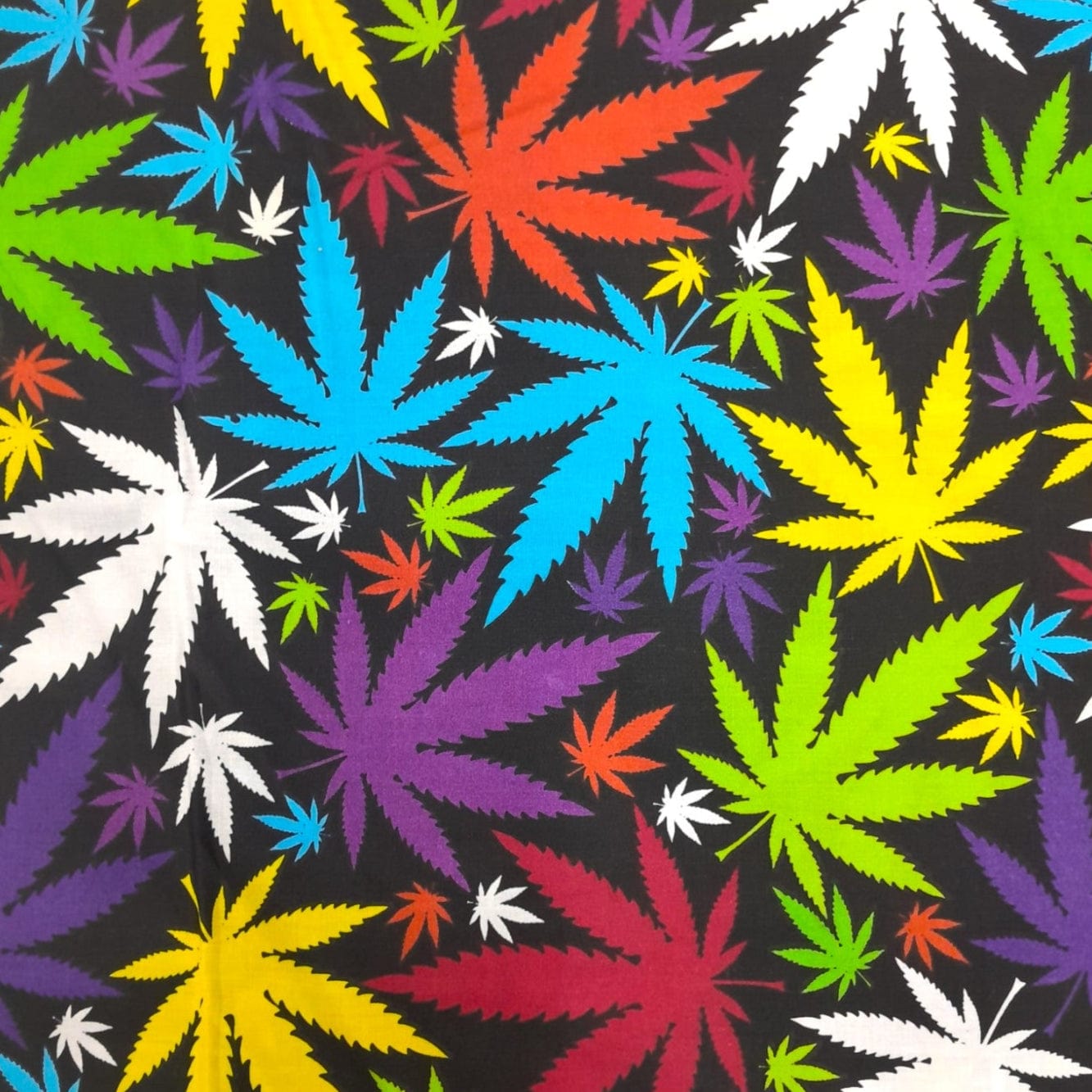 Sugarteks Sheeting Fabrics 100 % Printed Cotton Marijuana 140 cm