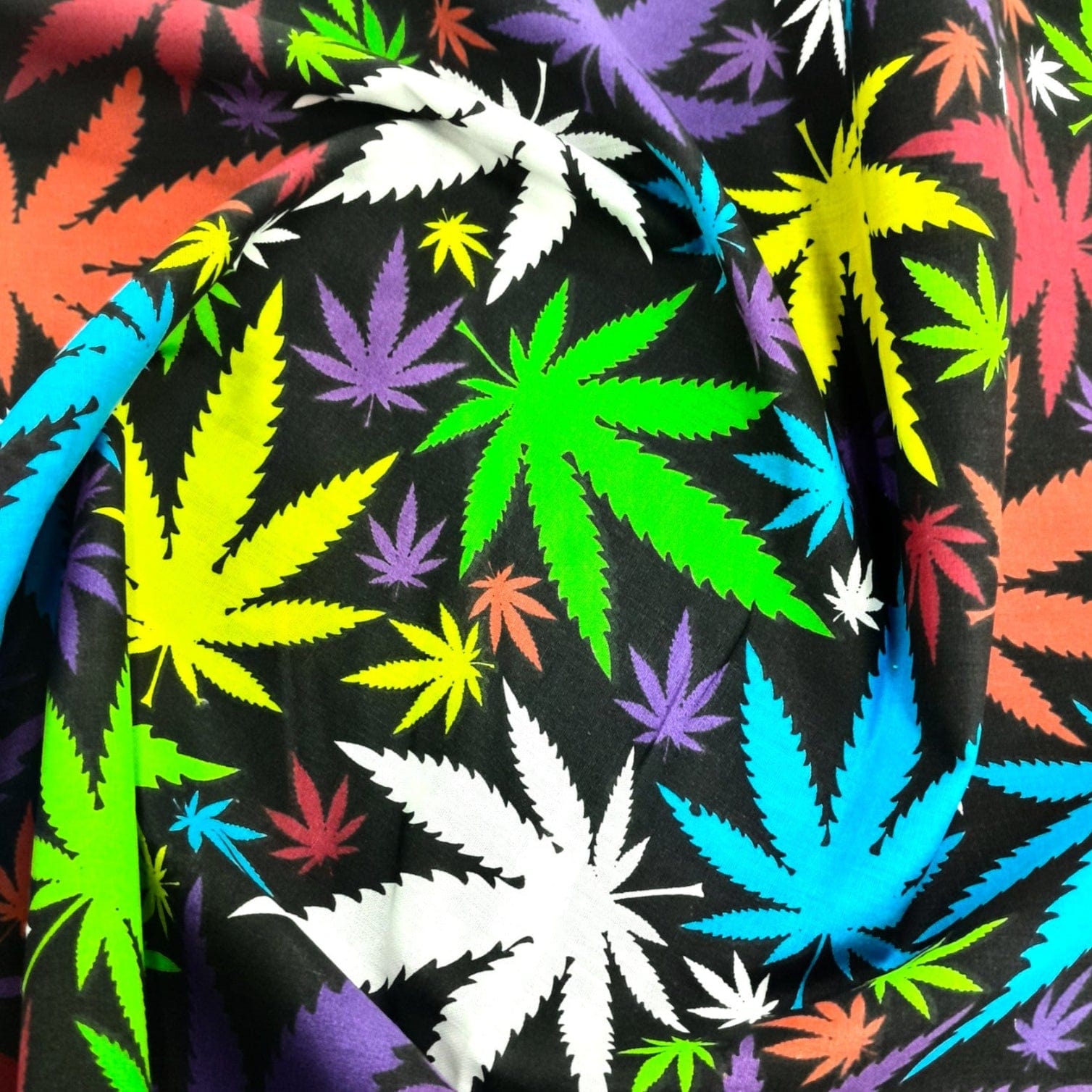 Sugarteks Sheeting Fabrics 100 % Printed Cotton Marijuana 140 cm