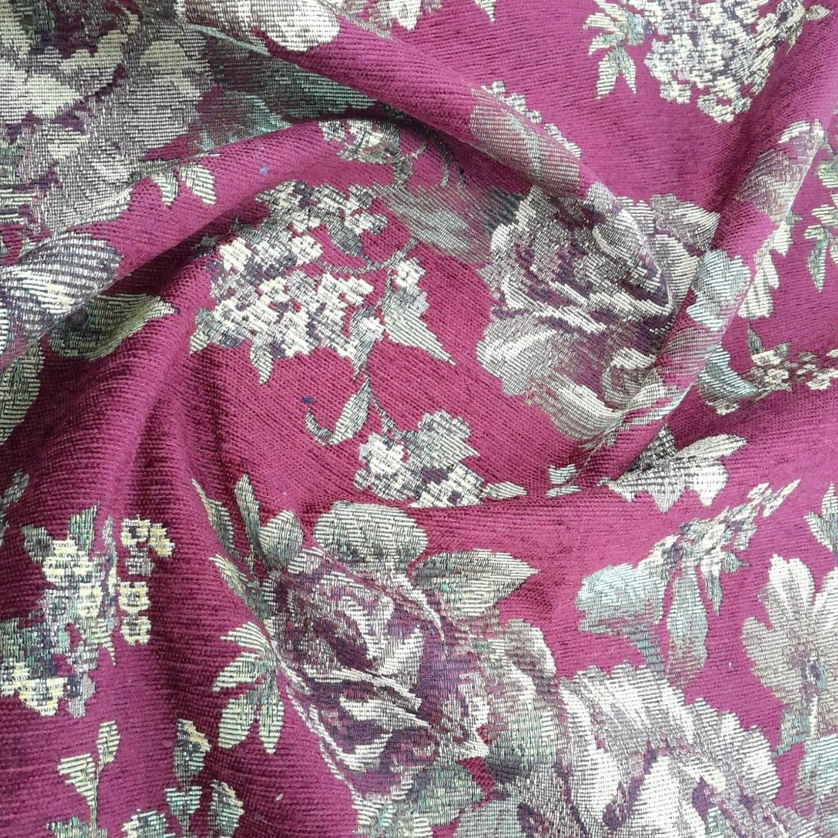Sullies Upholstery Fabric Red Upholstery Barcelona Tapestry Fabric Floral 3 Collection 140 cm