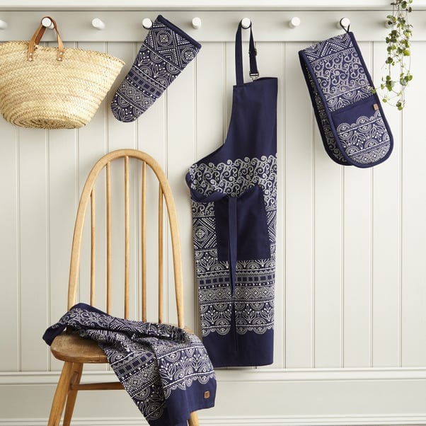 Ulster Weavers Table Cloth Ulster Weavers Apron Indigo Batik UW7INB01 (7315369099353)