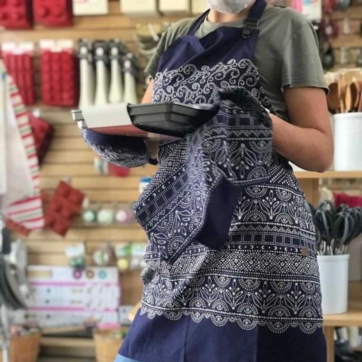Ulster Weavers Table Cloth Ulster Weavers Apron Indigo Batik UW7INB01 (7315369099353)