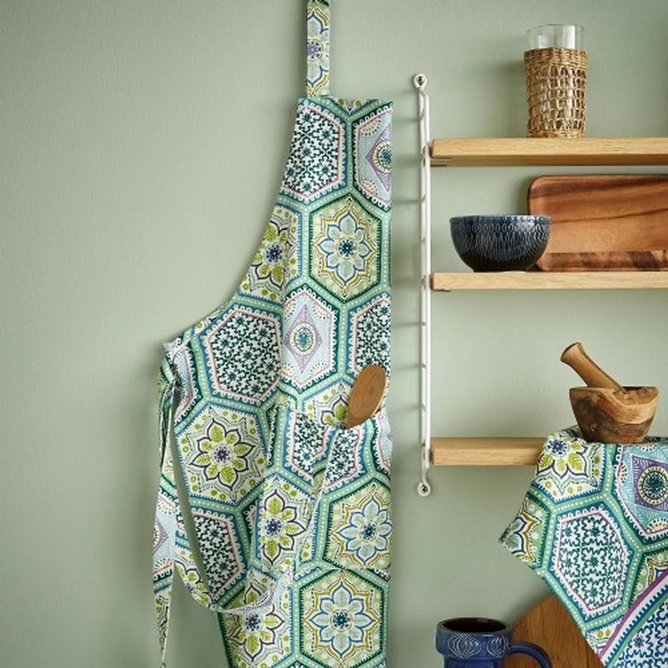 Ulster Weavers Table Cloth Ulster Weavers Apron Lisbon Tiles UW7LNT01 (7315361595481)