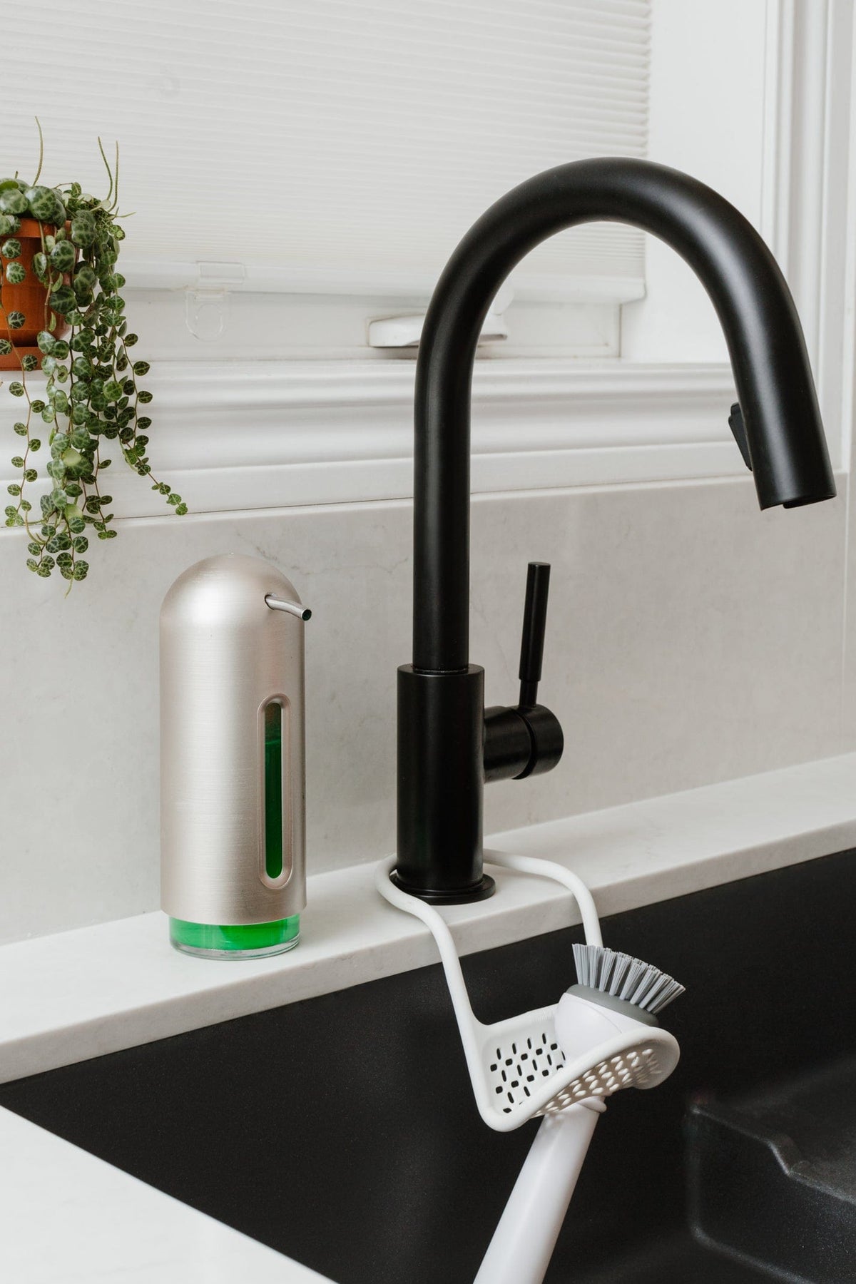 Umbra Cleaner Umbra Penguin Pump Nickel UMB330190410 (7399210516569)