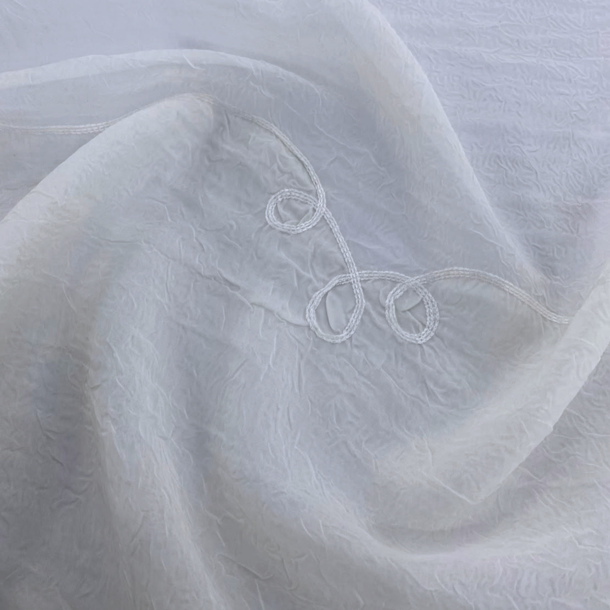 Fabric Crushed Cornelly Voile 270 cm.