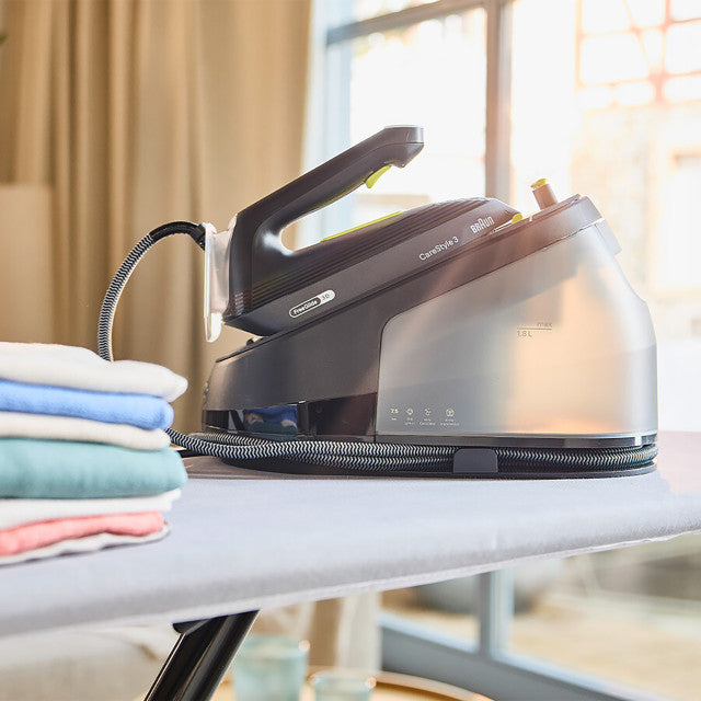 Braun CareStyle 3 Steam Generator Iron 2200W IS3257BK