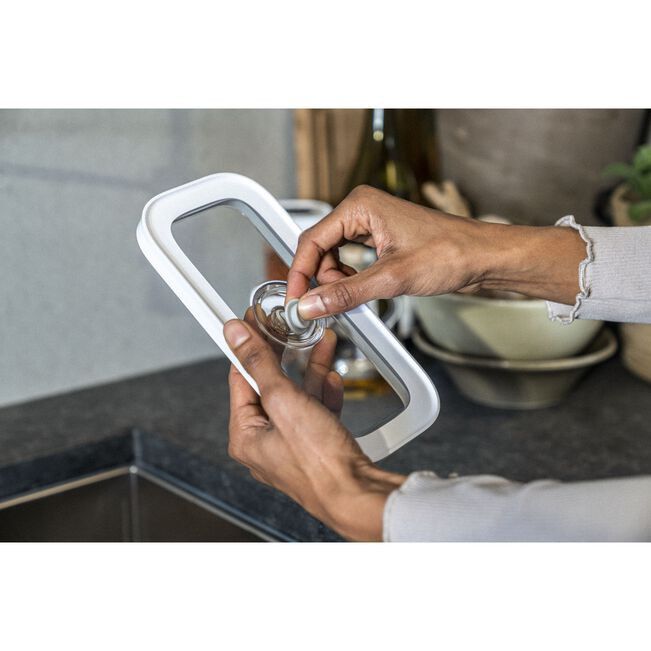 Zwilling Food Storage Zwilling Fresh & Save Cube Food Storage M 700ml Transparent White ZW-1025126
