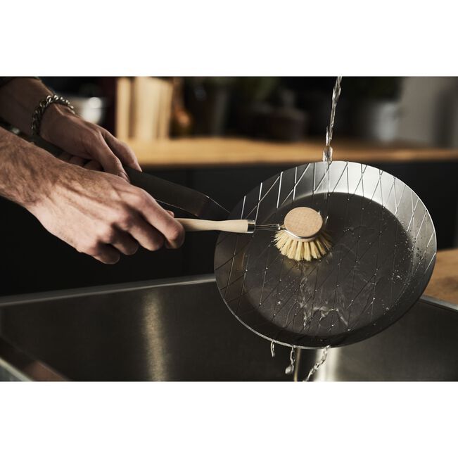 Zwilling frying Pan Zwilling Forge Iron Frying Pan 28cm ZW-1026227