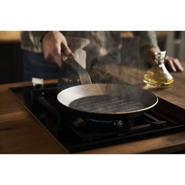 Zwilling frying Pan Zwilling Forge Iron Frying Pan 28cm ZW-1026227