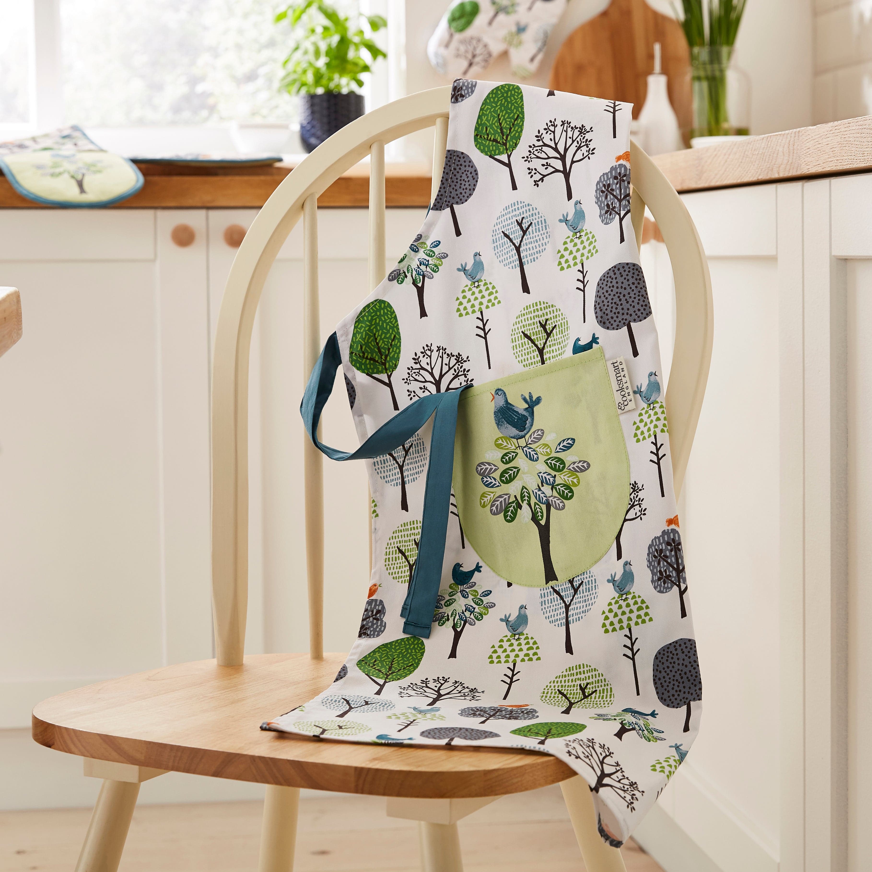 Cooksmart Teapot Cooksmart Forest Birds Apron CS1845 (7175445020761)