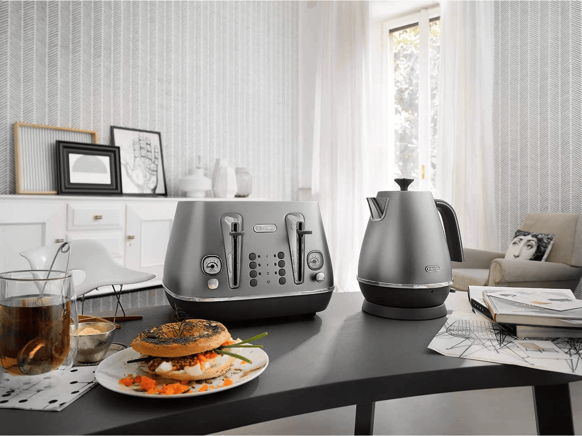 Delonghi KETTLE Delonghi Distinta Flair Kettle-Finesse KBI2001.S Silver (2061751812185)