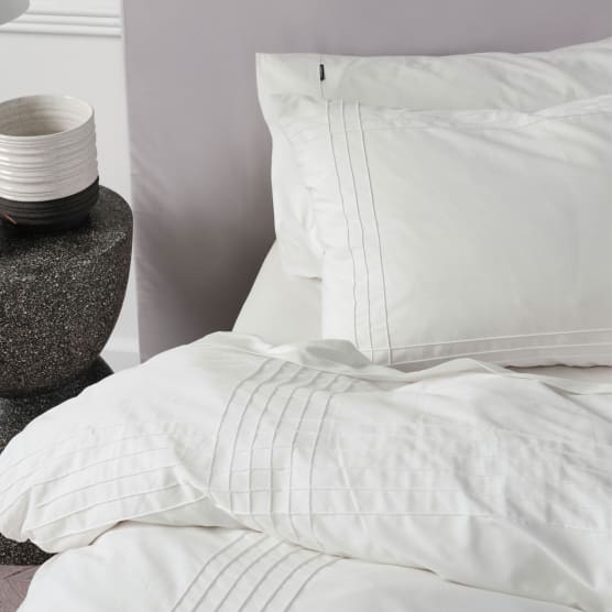 Linen House Duvet Cover Linen House White Mayfair Duvet Cover Set (4711300694105)