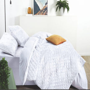 Linen Language Bedroom & Bathroom Velvet Crush Queen Bedspread 5 Piece White (2061814136921)